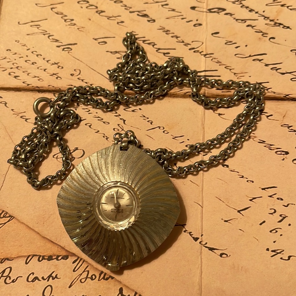 Vintage Orvin 21 jewels daily winder necklace watch